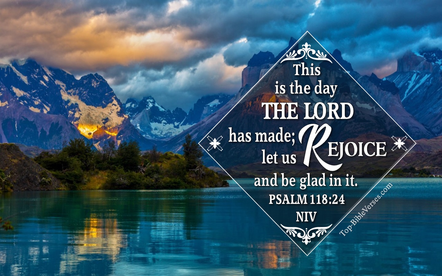 Psalm 118:24 NIV Christian Bible Verse Desktop Wallpaper. Top-BibleVerses.com